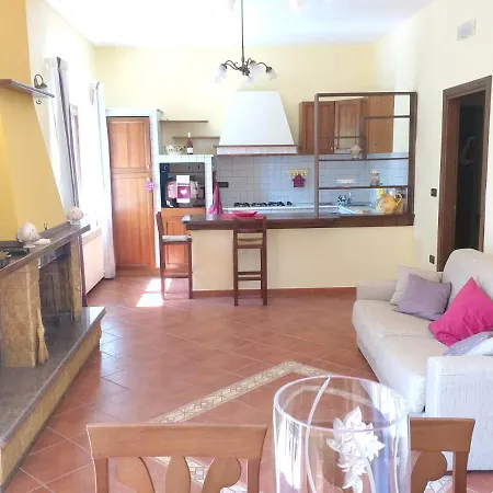With 3 Bedrooms In With Wonderful Lake View And Furnished Balcony 3 Km From The Slopes Daire *
