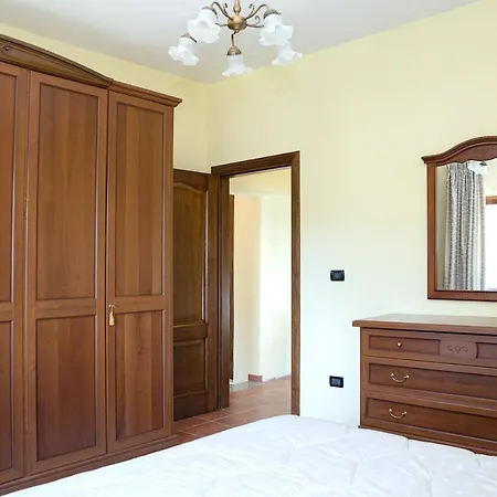 With 3 Bedrooms In With Wonderful Lake View And Furnished Balcony 3 Km From The Slopes * Lorica
